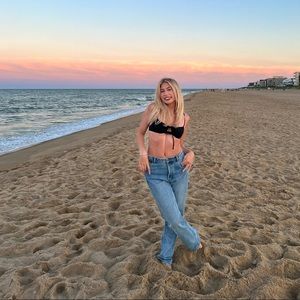 Meet your Posher, Ainsley